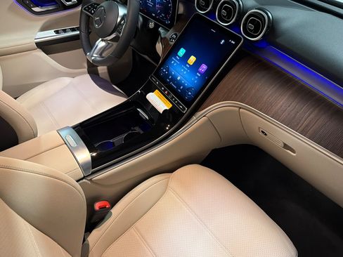 New 2027 Mercedes-Benz GLC 300 image 15