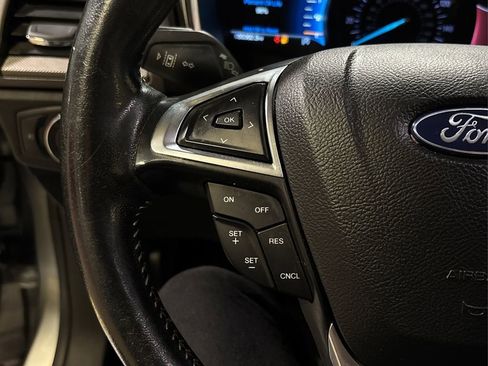 Used 2020 Ford Fusion SE w/ Equipment Group 151A image 32