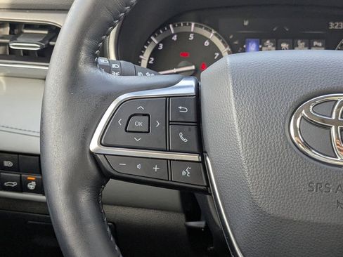 Used 2021 Toyota Highlander Limited image 27