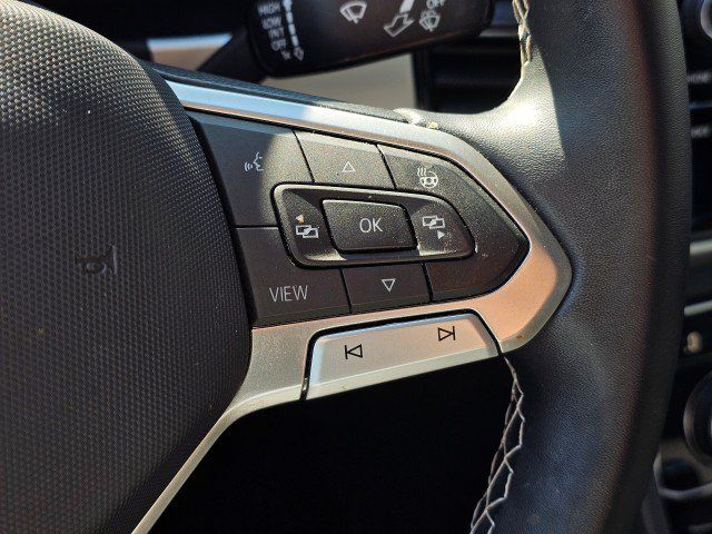 Used 2023 Volkswagen Atlas SEL AWD/4WD image 34