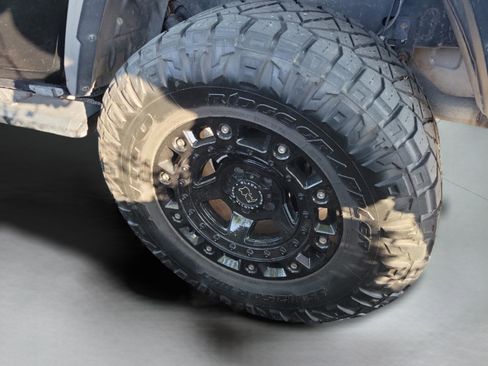 Used 2020 Jeep Gladiator Sport w/ Quick Order Package 24S AWD/4WD image 25