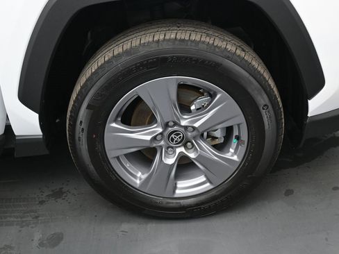 Used 2025 Toyota RAV4 XLE image 35