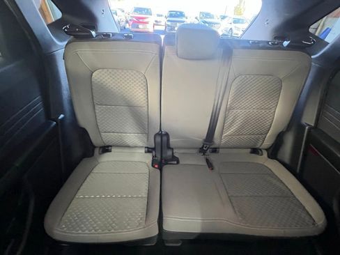 Used 2022 Ford Escape SE image 26
