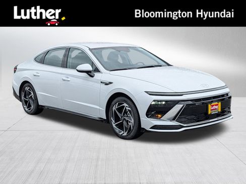 New 2026 Hyundai Sonata SEL AWD/4WD image 1