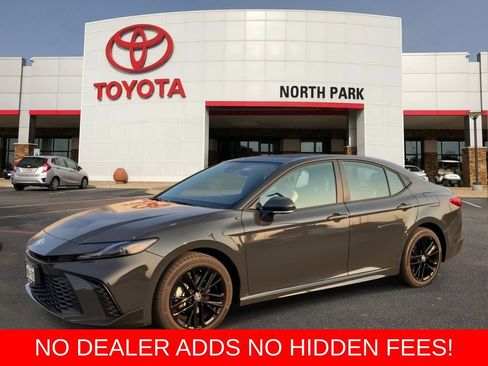 Used 2026 Toyota Camry SE w/ Multimedia Upgrade Package AWD/4WD image 1