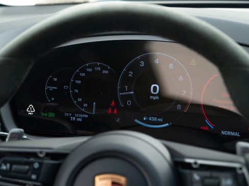 New 2026 Porsche Cayenne S image 21