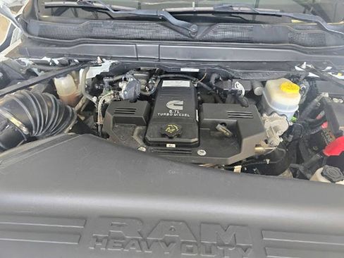 Used 2023 RAM 2500 Laramie AWD/4WD image 17