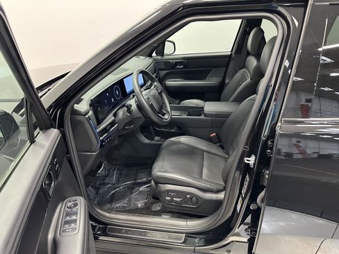 Certified 2025 Hyundai Santa Fe Calligraphy image 14