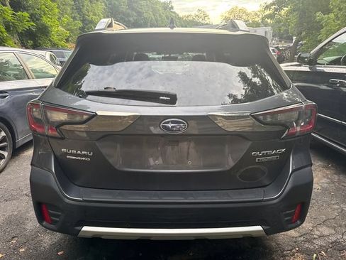 Used 2022 Subaru Outback Touring AWD/4WD image 3