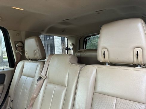 Used 2012 Ford Expedition XLT image 18