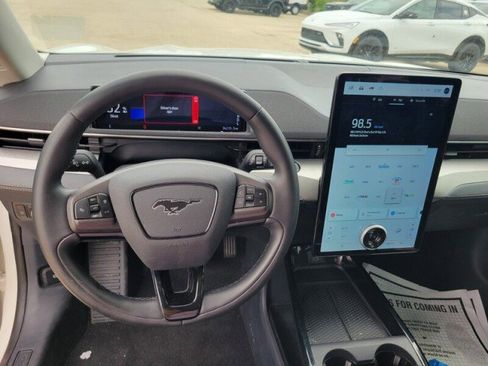 Used 2022 Ford Mustang Mach-E Select AWD/4WD image 10