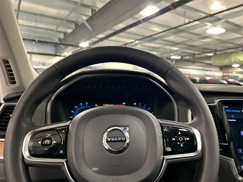 Certified 2023 Volvo XC90 B5 Plus w/ Protection Package Premier image 12