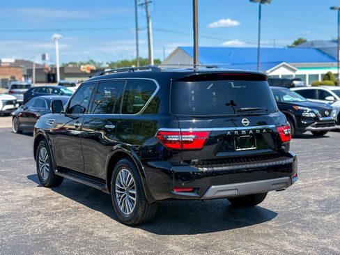 Used 2022 Nissan Armada SL w/ Captain's Chairs Package AWD/4WD image 9