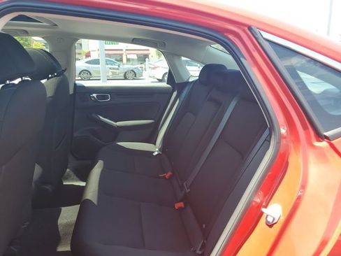 Certified 2022 Honda Civic EX image 12