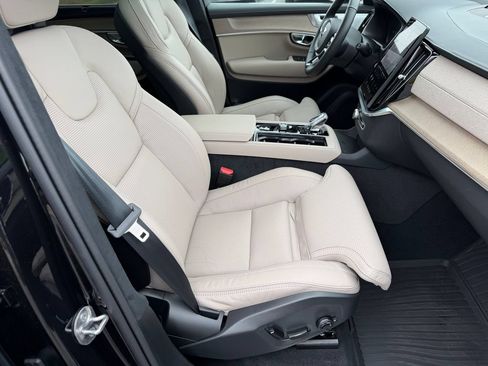 Certified 2026 Volvo XC90 T8 Ultra w/ Lounge Package AWD/4WD image 14