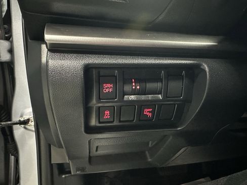 Used 2018 Subaru Crosstrek 2.0i Limited AWD/4WD image 15