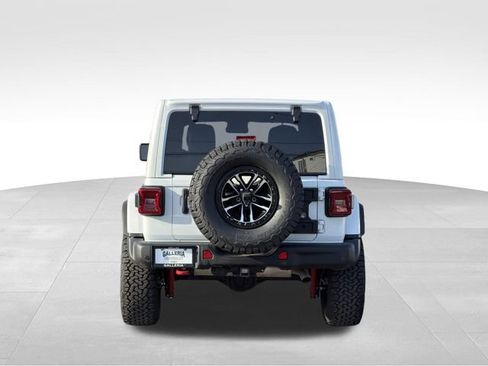 Used 2024 Jeep Wrangler Unlimited Rubicon AWD/4WD image 9