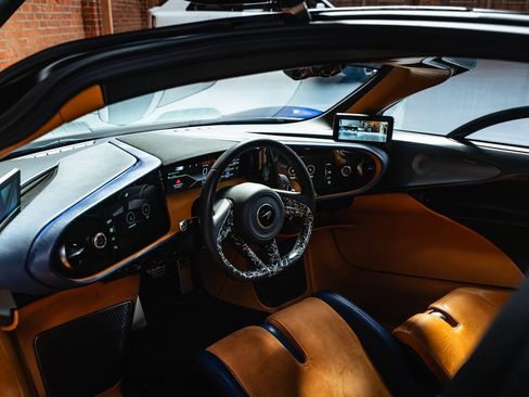 Used 2020 McLaren Speedtail image 31