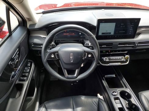 Used 2023 Lincoln Corsair Reserve image 16