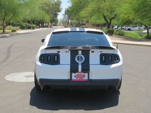 Used 2010 Ford Mustang Shelby GT500 RWD image 12