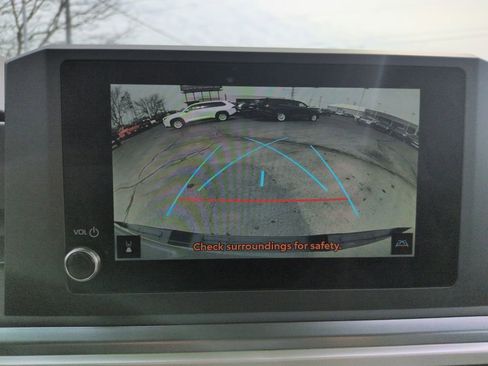 Certified 2025 Toyota Tacoma SR5 image 20