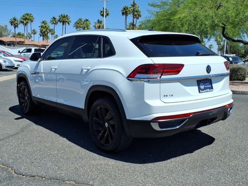 Certified 2023 Volkswagen Atlas Cross Sport SE w/ Black Wheel Package FWD image 5