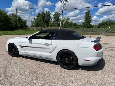 Used 2021 Ford Mustang GT Premium w/ Equipment Group 401A RWD image 7