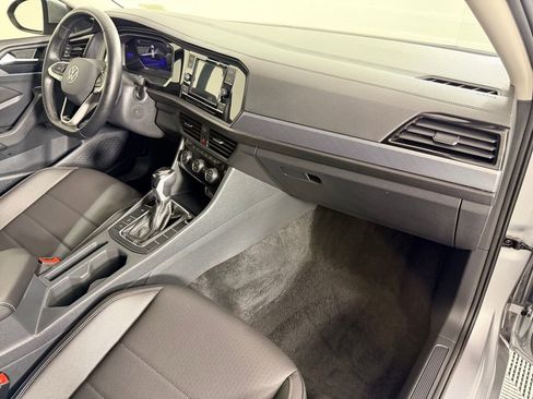 Used 2023 Volkswagen Jetta SE image 34