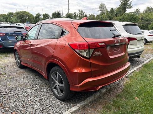 Used 2020 Honda HR-V Touring image 8