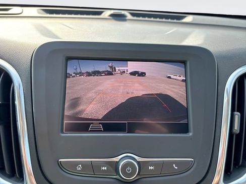 Used 2024 Chevrolet Equinox LT w/ LPO, Floor Liner Package FWD image 17