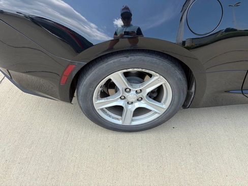 Used 2018 Chevrolet Camaro LT RWD image 12
