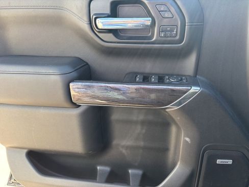 Used 2020 Chevrolet Silverado 1500 LTZ w/ LTZ Premium Package image 8