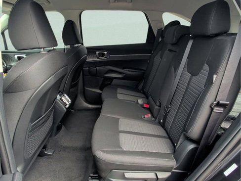 New 2026 Kia Sorento LX FWD image 19