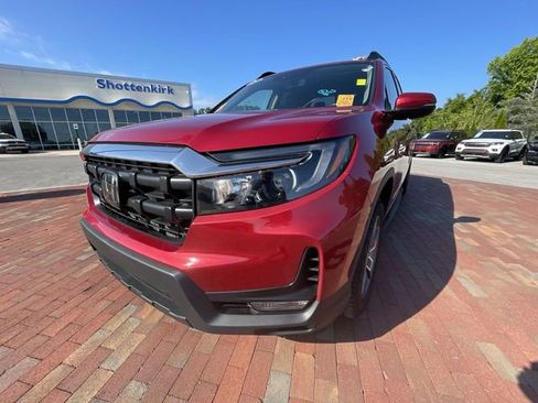 Certified 2025 Honda Ridgeline RTL image 7