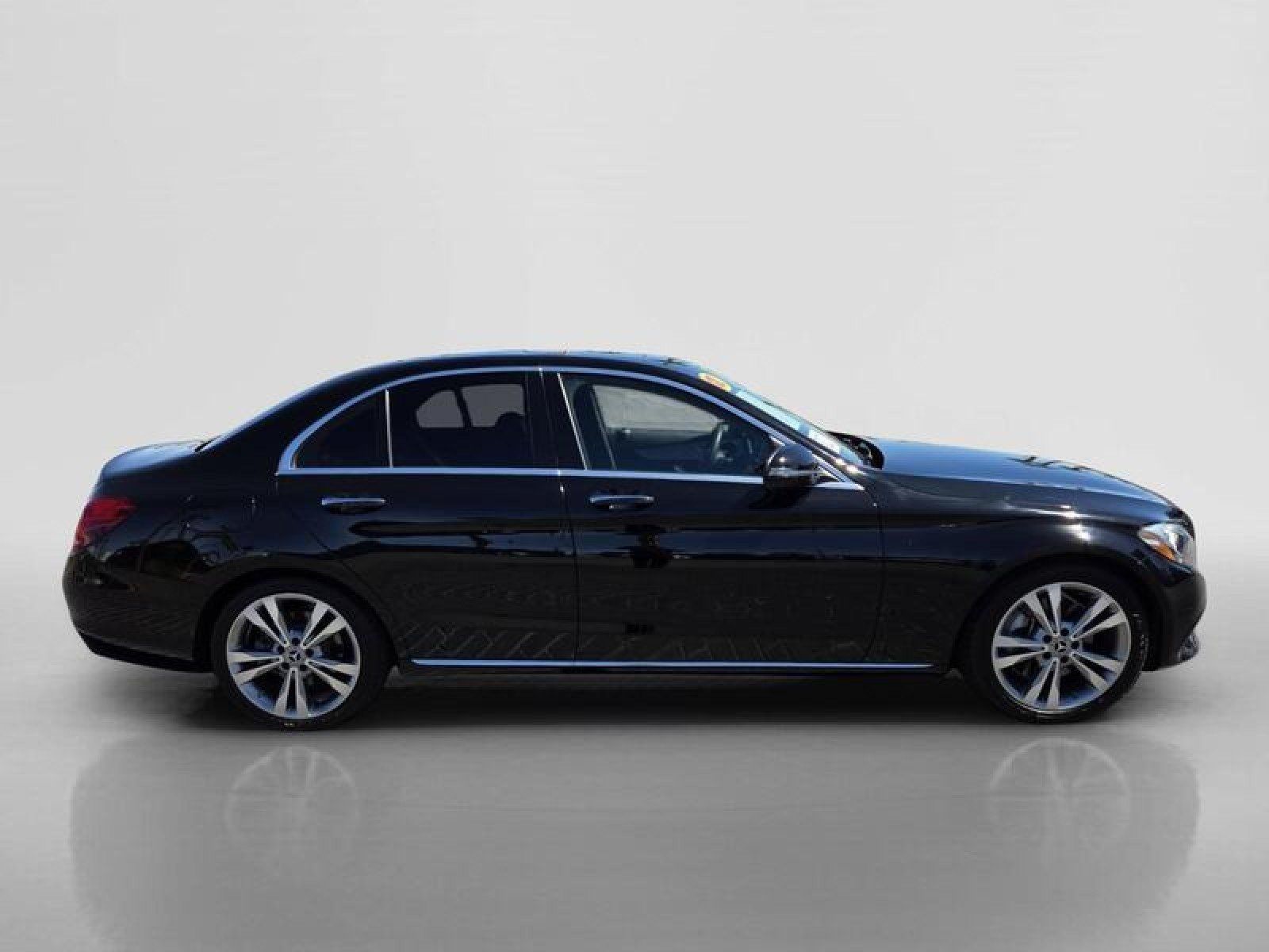Used 2018 Mercedes-Benz C 300 Sedan image 6