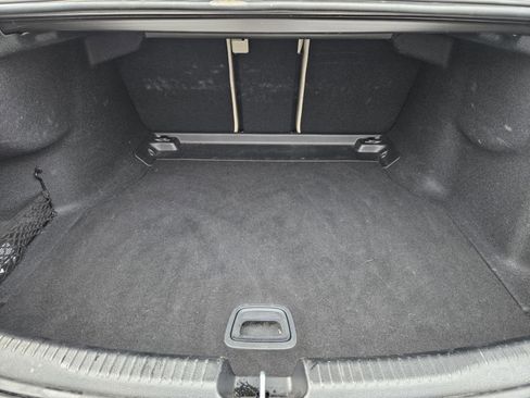 Used 2022 Mercedes-Benz C 300 Sedan image 9