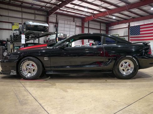 Used 1994 Ford Mustang GT image 4