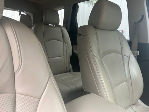 Used 2018 Buick Enclave Premium w/ Experience Buick Package image 34