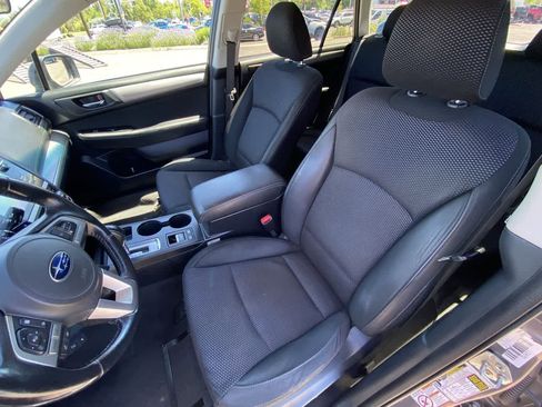 Used 2015 Subaru Outback 2.5i Premium AWD/4WD image 11