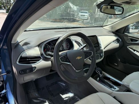 Used 2024 Chevrolet Malibu LT image 28