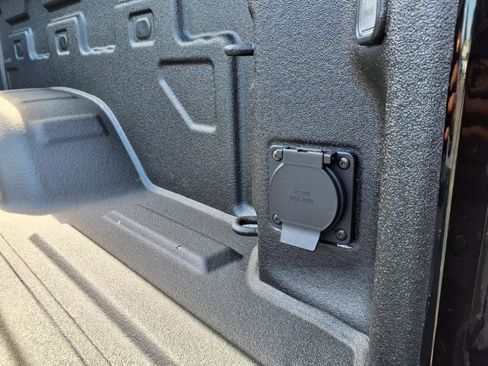 New 2025 GMC Sierra 2500 Denali w/ Denali Reserve Package image 4