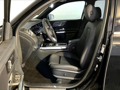 New 2026 Mercedes-Benz GLB 250 4MATIC image 13