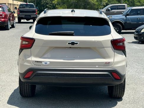 Used 2026 Chevrolet Trax RS w/ Driver Confidence Package FWD image 7