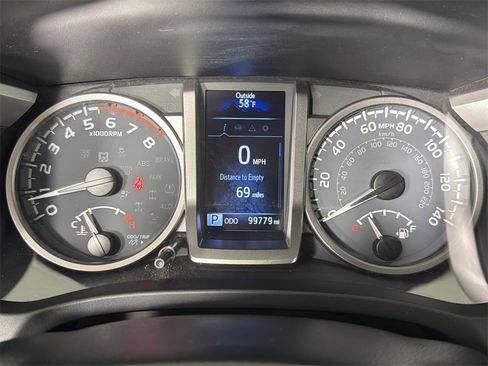 Used 2022 Toyota Tacoma SR5 image 26