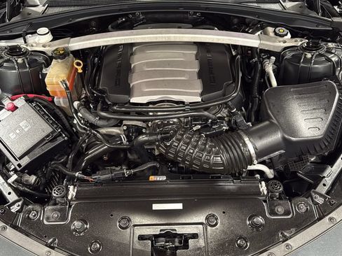 Used 2017 Chevrolet Camaro SS RWD image 33