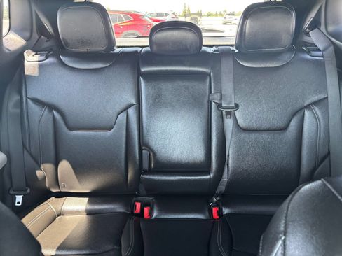 Used 2025 Jeep Compass Limited AWD/4WD image 38