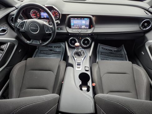 Used 2021 Chevrolet Camaro LT w/ Technology Package image 14