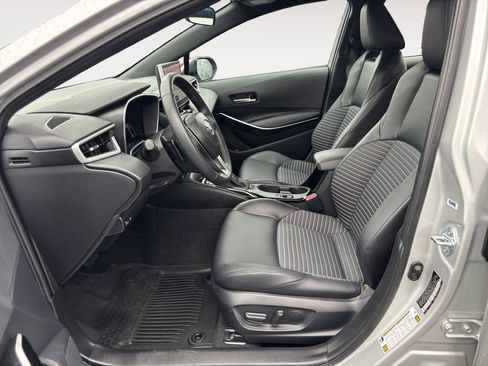 Used 2025 Toyota Corolla XSE image 16