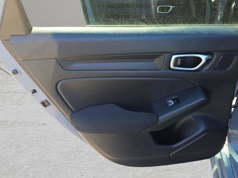 Used 2022 Honda Civic Sport image 13