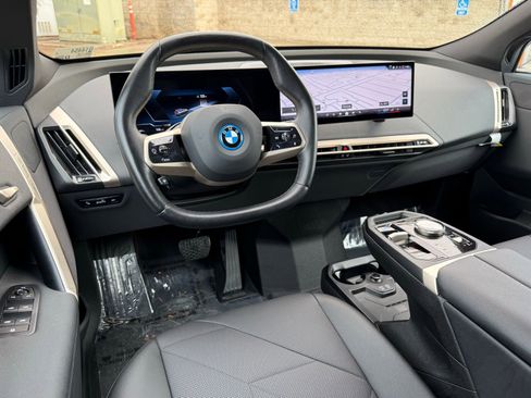 Certified 2024 BMW iX xDrive50 w/ Radiant Heating Package image 32